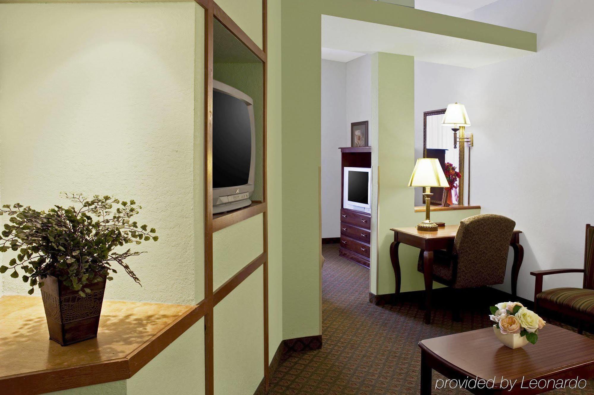 Best Western Plus Bradbury Inn And Suites Waycross Kamer foto